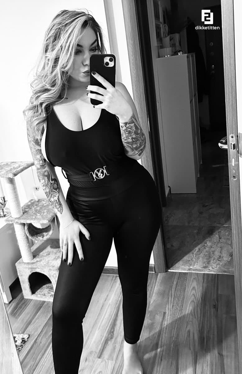 Dikke Titten 🍒 foto 4