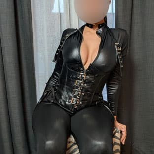 Goddesmee⛓️🖤
