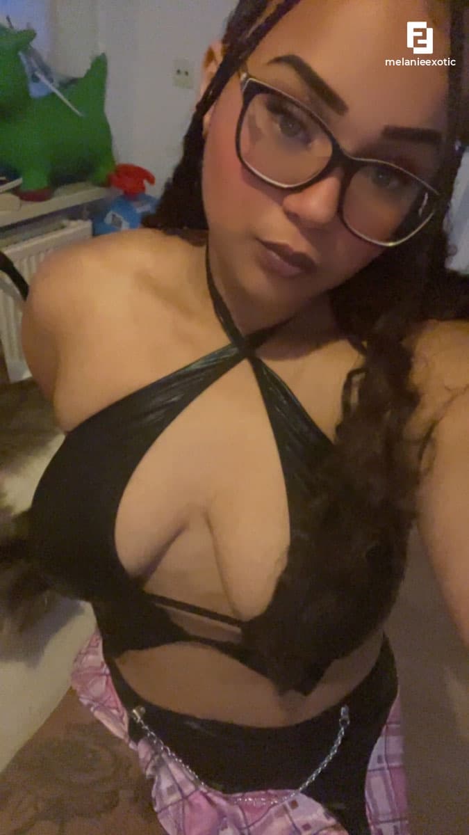 Melanniiee foto 2