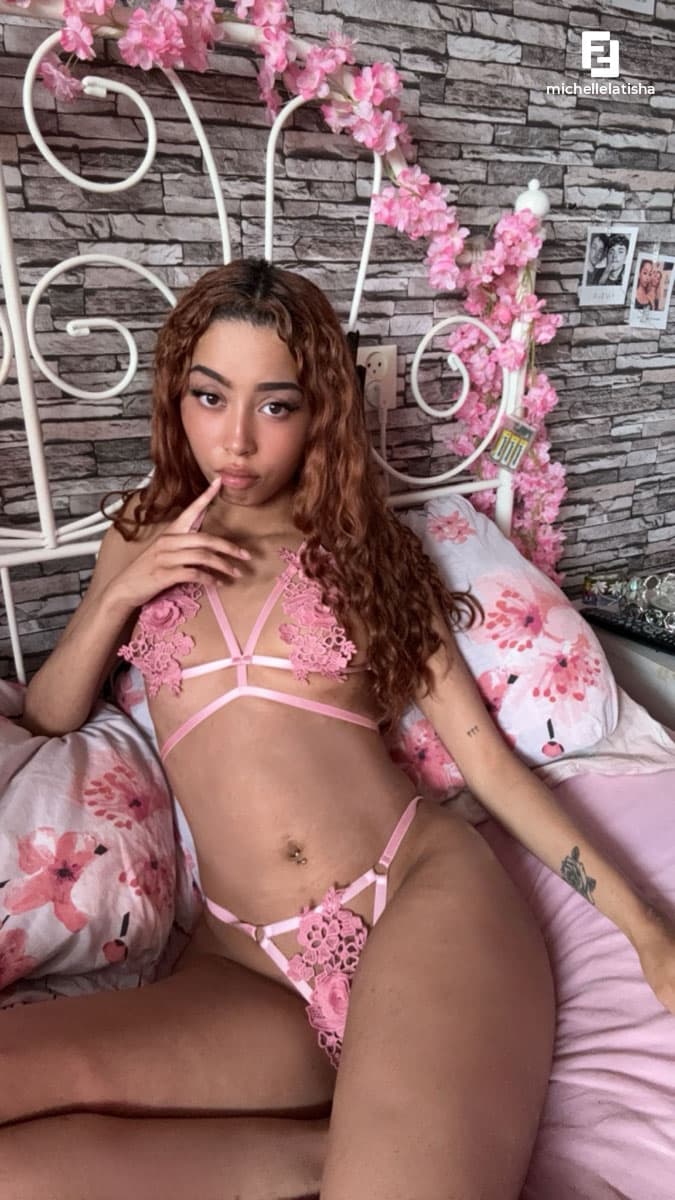 Michelle 🌸 foto 1