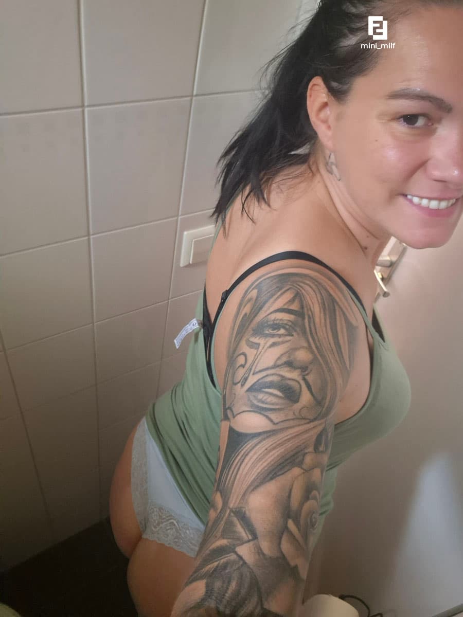 Mini_milf foto 3