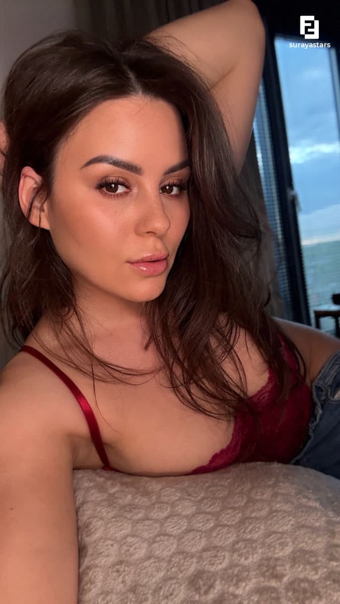 Suraya foto 4