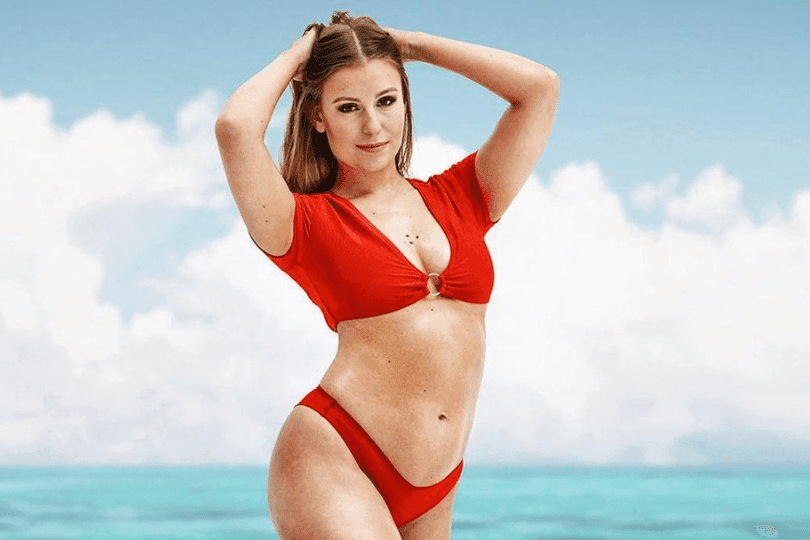 Hier zie je Lesley Versprille van Ex on the Beach naakt