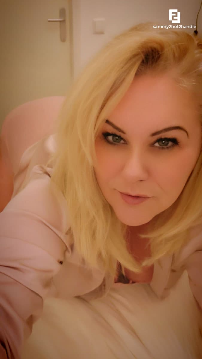 Samantha foto 2