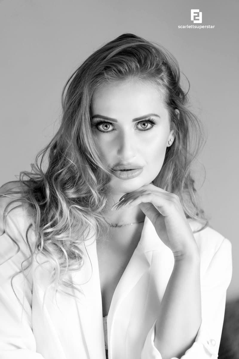 Scarlett Superstar foto 3
